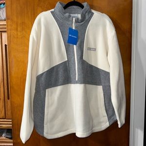 NWT Women’s Columbia fleece quarter zip size 2x